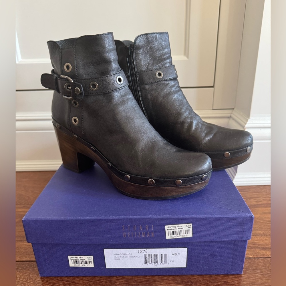 Stuart Weitzman Nuwoodshop Black Leather  Booties